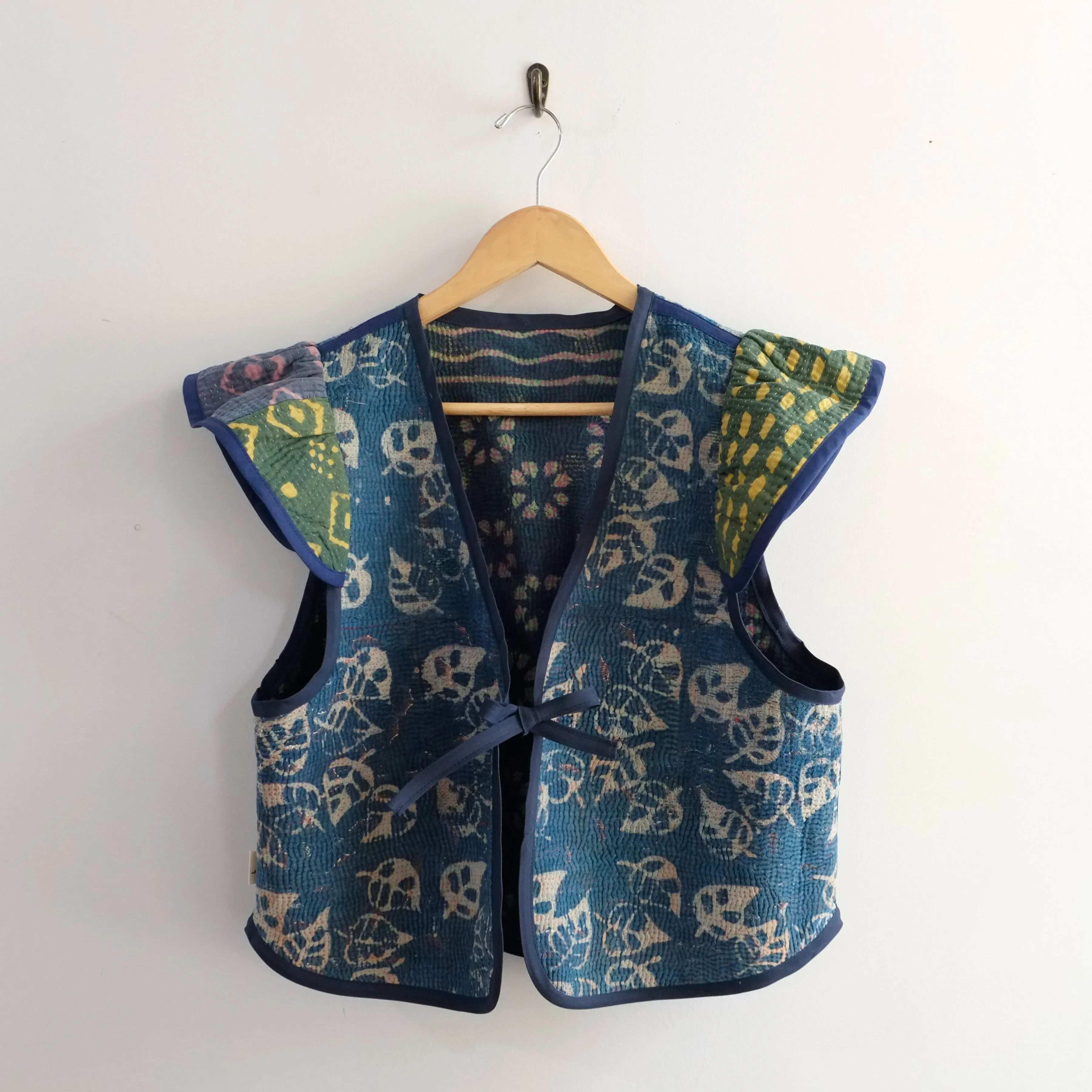 Amelia Flutter Sleeve Vest Indigo with Green Flowers L021