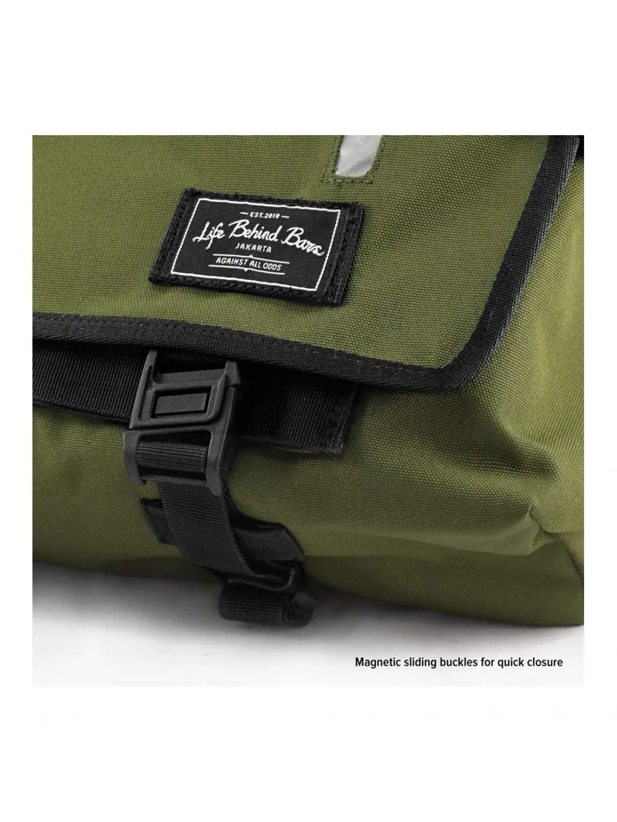 Life Behind Bars The Echelon S 22L Messenger Olive